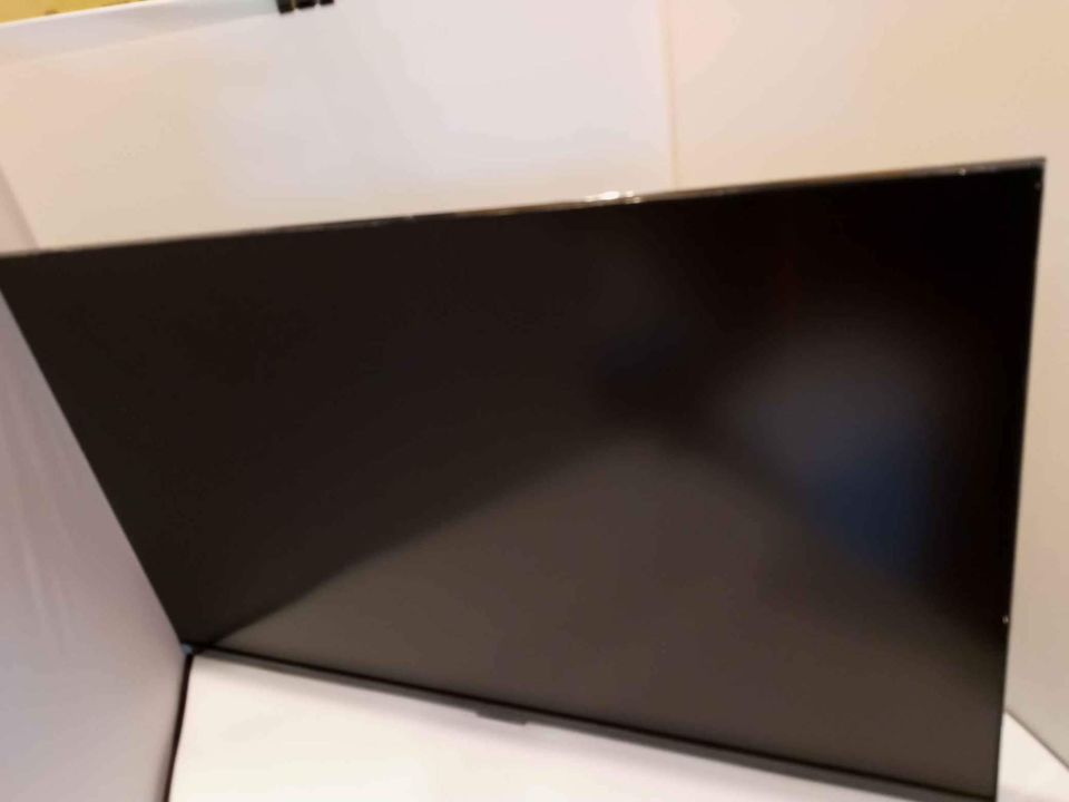 Samsung UHD High Resolution Monitor